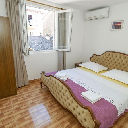 Apartmani Marija Baška Voda Exteriör bild